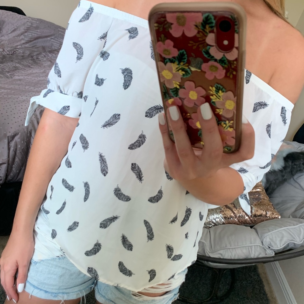 AGACI Off the Shoulder White Feather Top